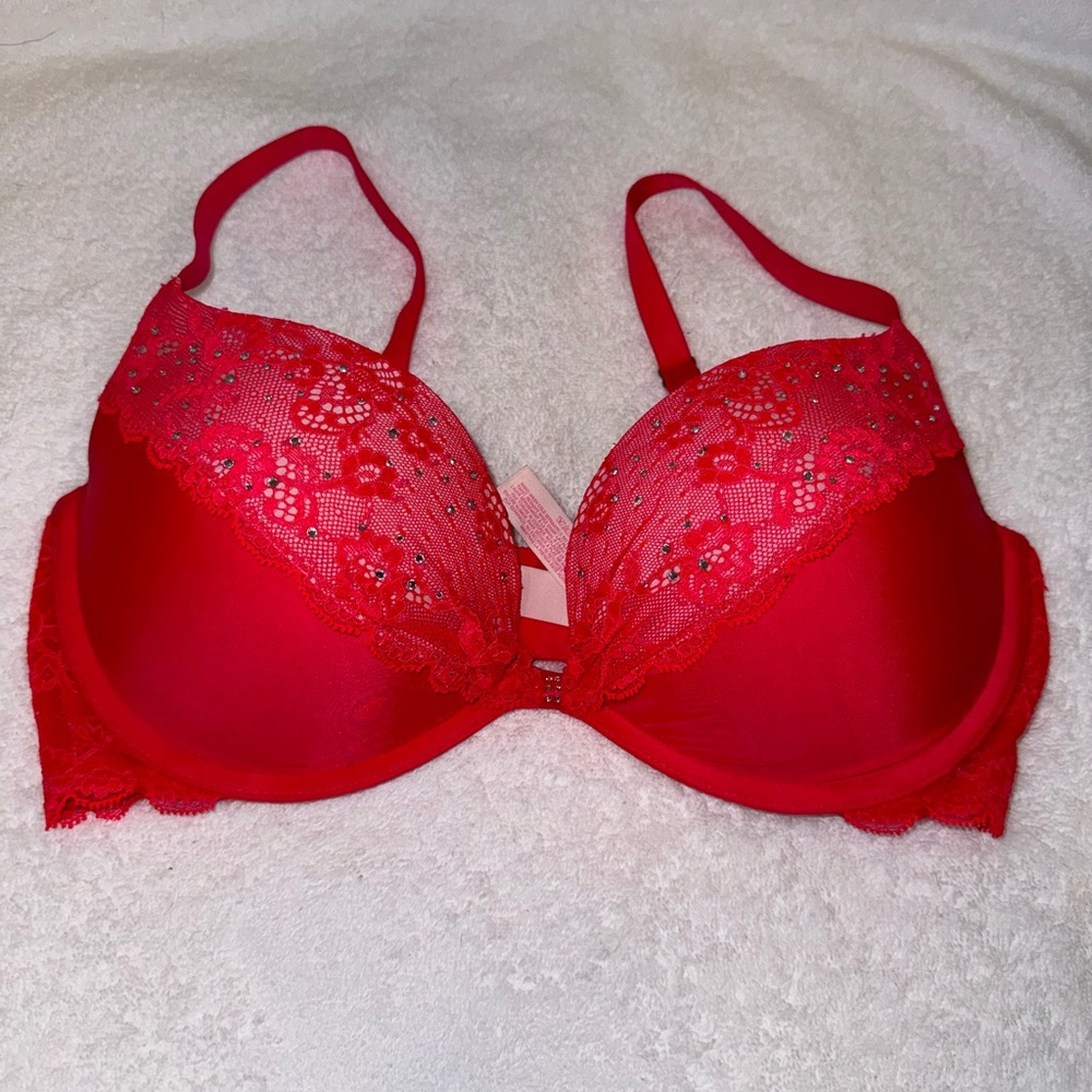 Victoria's Secret Vibrant Red Lace Bra